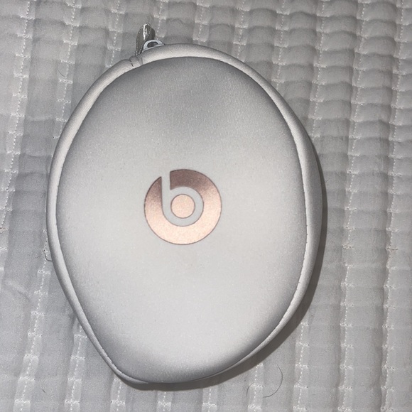 SOLD ON CROSS POST - Picture 4 of 5